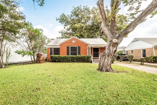 Photo - 7414 Robin Rd