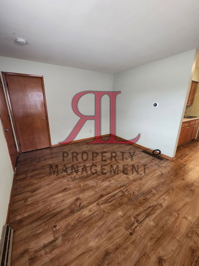 Photo - 3023 Darfield Pl