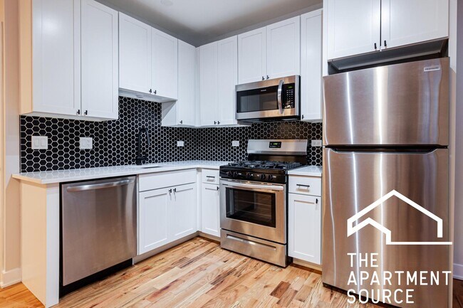 Photo - 653 W Wrightwood Ave