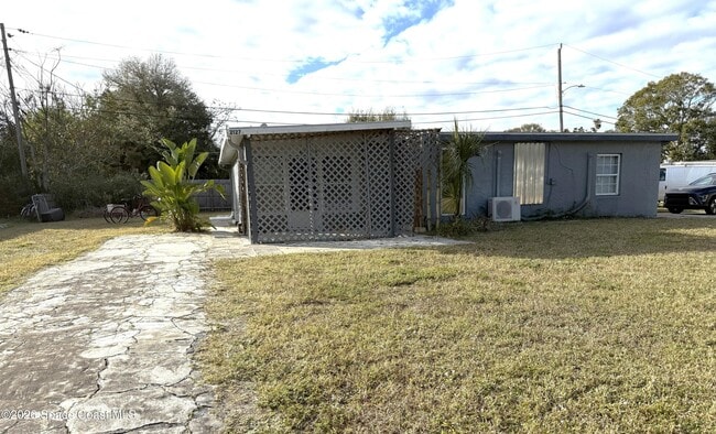 Building Photo - 2127 Smathers Cir N