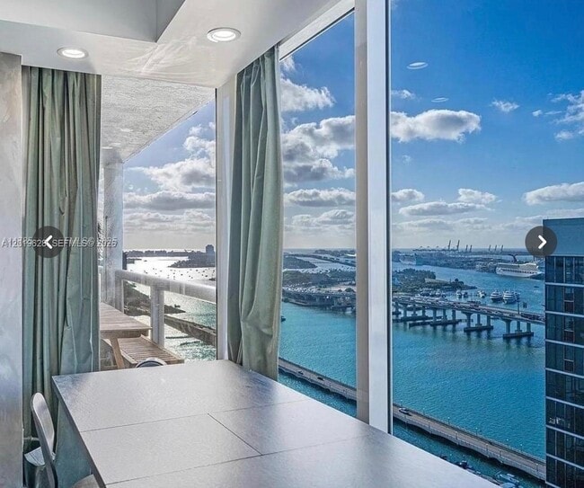 Building Photo - 1717 N Bayshore Dr Unit A-3545