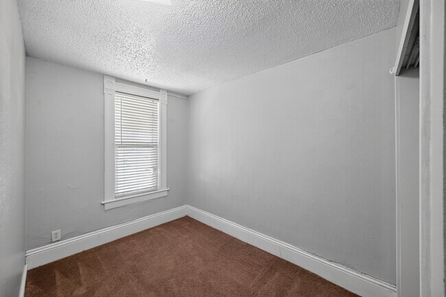 Photo - 2136 Lafayette St