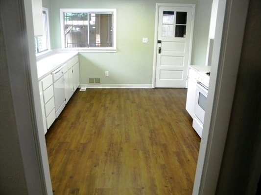 Photo - Adorable home with nice amenities!  yard, carport, Walk to shops & Bus!