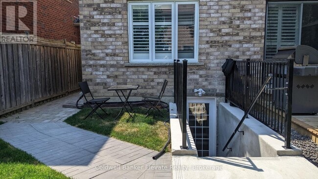 Photo - 1070 Gorham Way