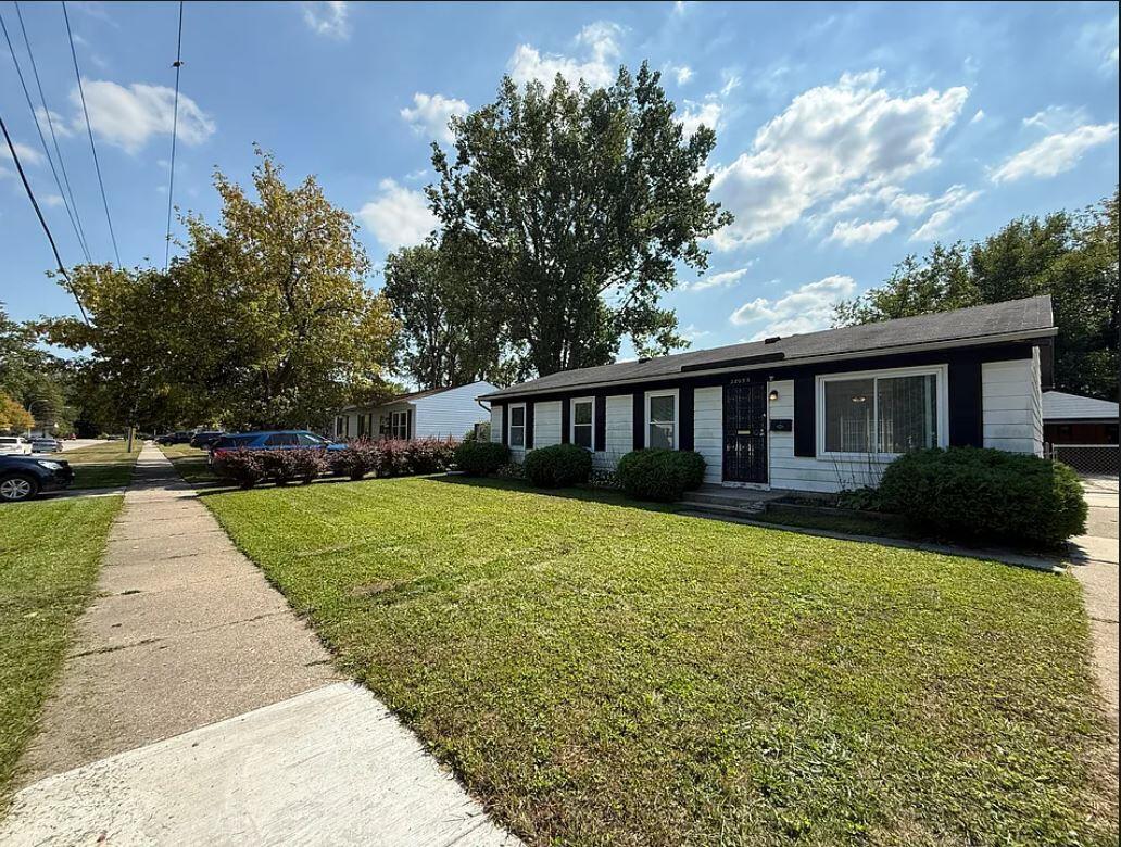 Photo - 28095 Leroy St