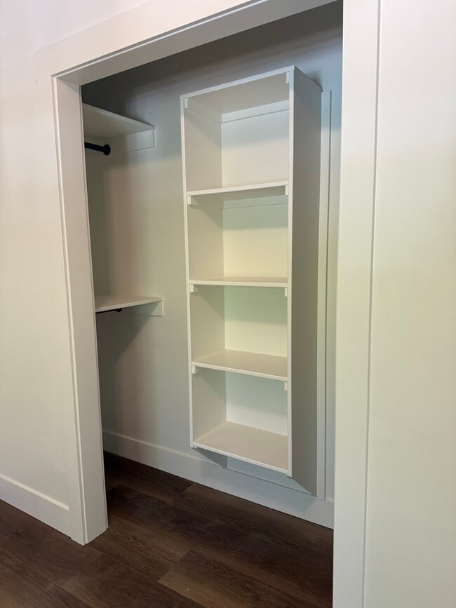 Bedroom 1 - 1539 Villard St