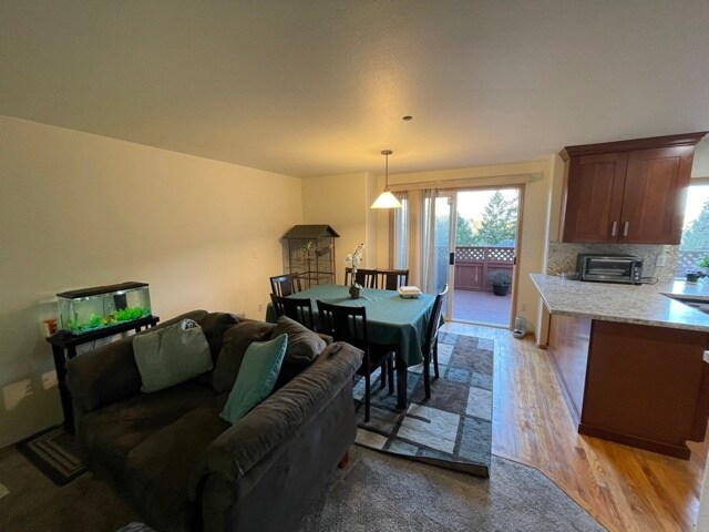 Photo - 16427 SE 39th Pl