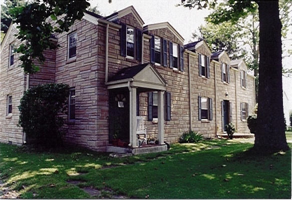Building Photo - 1205 S Main St Unit Off Dining Room