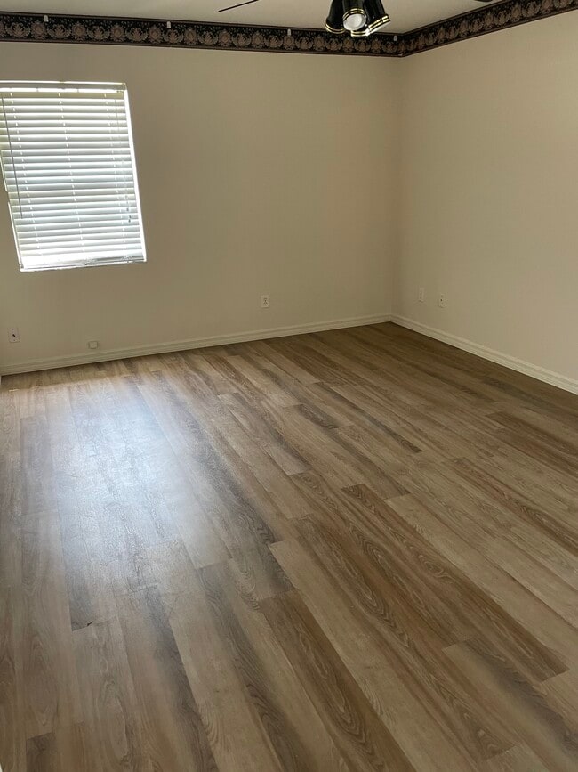 Dormitorio - 7810 SW 62nd Ct