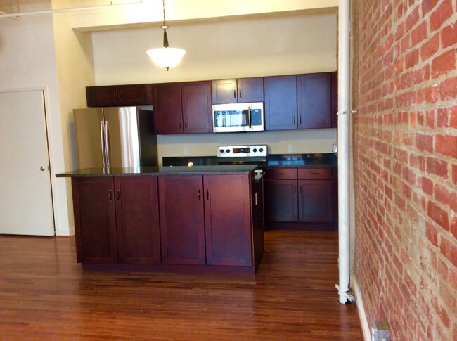 Photo - 311 W Baltimore St