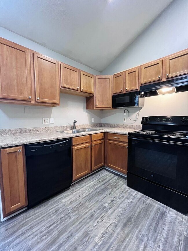 Photo - 1707 S Calhoun St Unit Apt 1