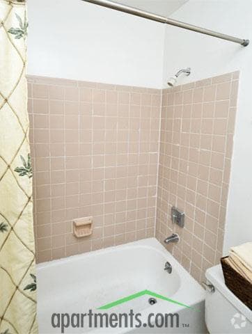 Bathroom - Tide Mill Apartments