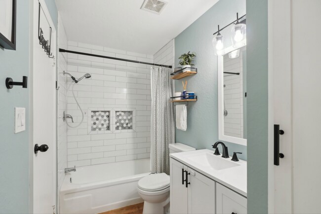 Photo - 2355 E Geddes Ave Unit C