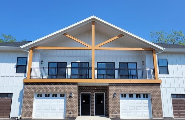 Photo - 1920 Edwards St Unit B