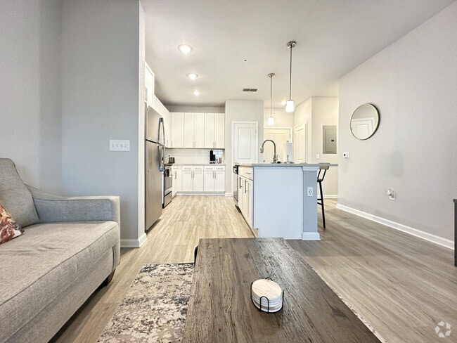 Building Photo - 1551 Flournoy Cir W Rental