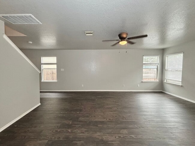 Photo - Spacious 4 Bedroom Home in Bristol Forest!