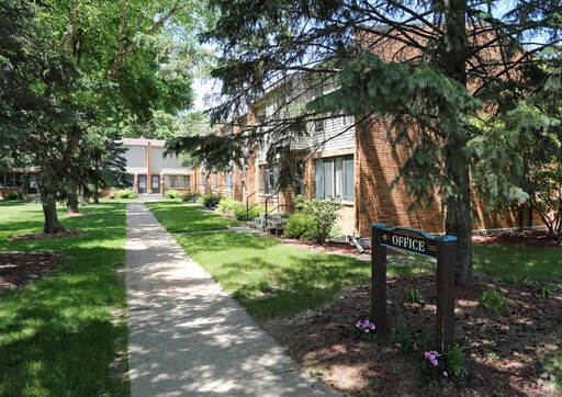 Photo - 2, and 3 Bedroom Townhomes and, 1 Bedroom Apartments Unit 2620