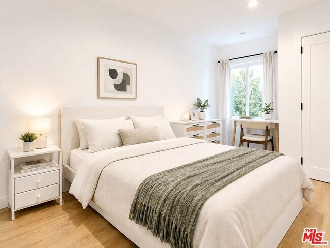 6138 Carlos Ave Unit A