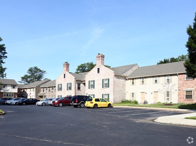 Tenby Chase Apartments