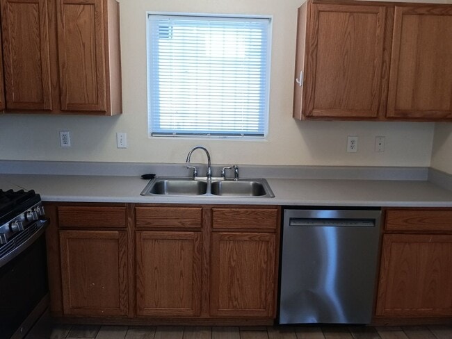 Photo - 3 Bedroom, 2 Bathroom Home! Schedule a Showing Soon!