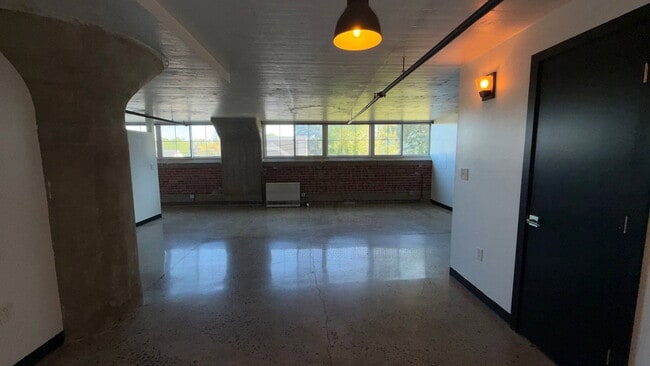 710 Main St Unit 2 A