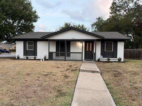 Building Photo - 6001 Lindy Ln