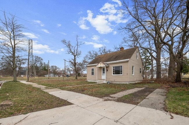 Photo - 2016 Reynolds St