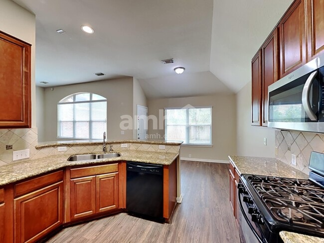 Photo - 8812 Sun Haven Ln