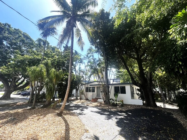 Photo - 2720 Shipping Ave