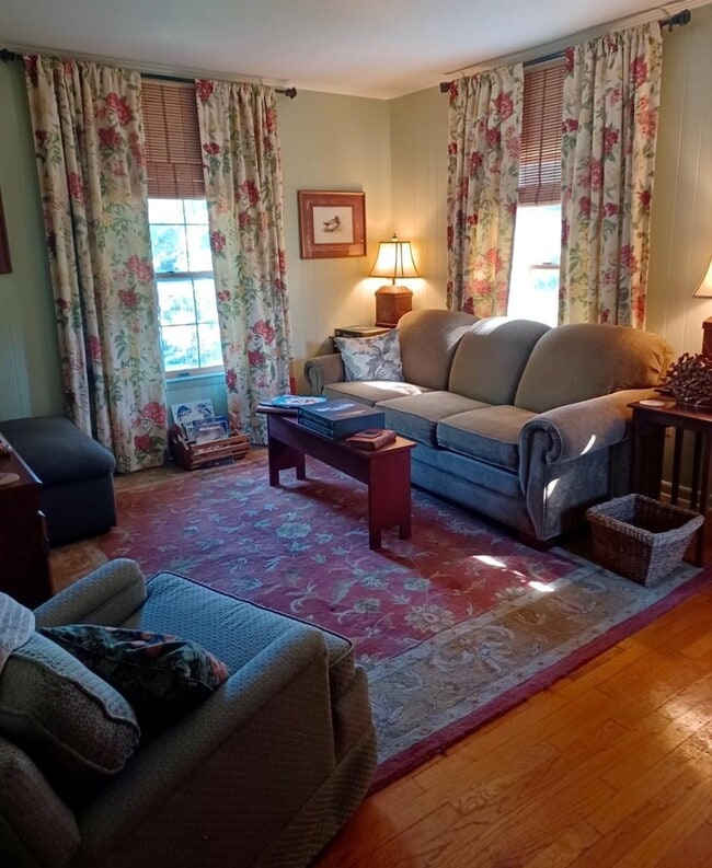 Photo - 36003 Radcliff Rd