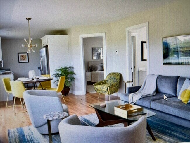 Photo - 161 Middle Rd Unit A