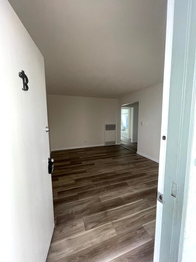 Photo - 49 Granada Ave Unit B