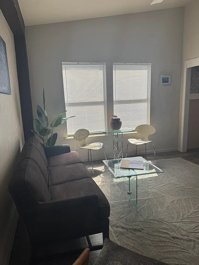 Photo - 302 Riverhill Blvd