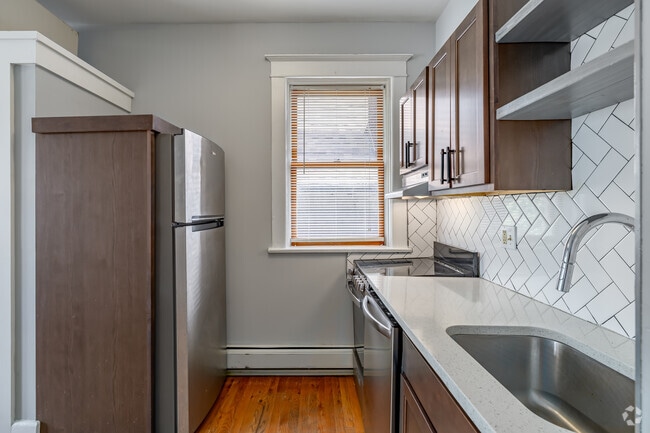 1BR, 1BA - 400SF - Kitchen
