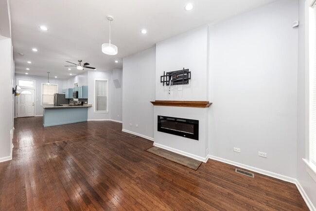 Photo - 6543 S Drexel Ave