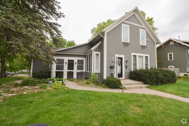 Building Photo - Incredible home in the heart of Historic SW!