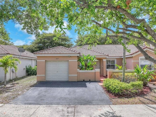 Photo - 1617 Zenith Way House