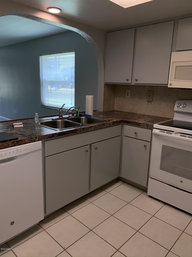 Photo - 7301 Ridgewood Ave Unit A101
