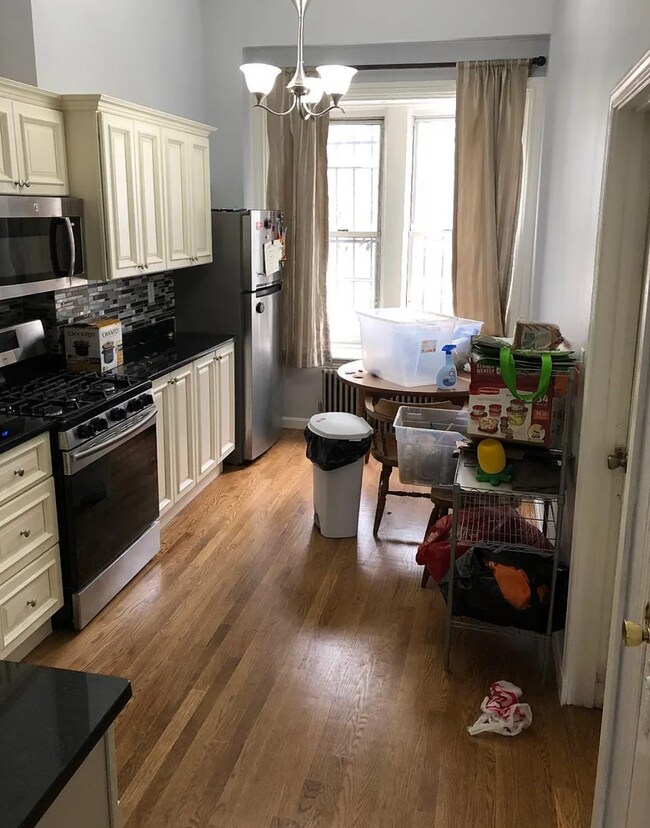 Photo - 686 Parker St Unit 2