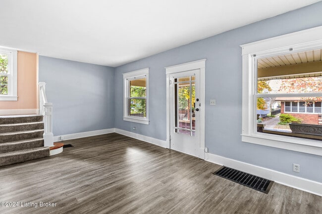Photo - 2210 Eastview Ave