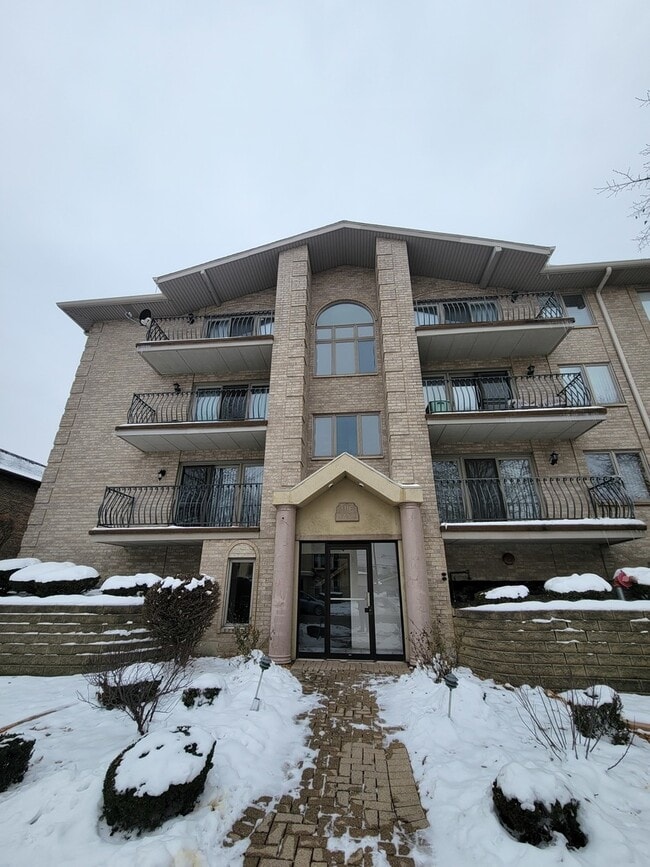 Building Photo - 10418 S Keating Ave Unit 1A