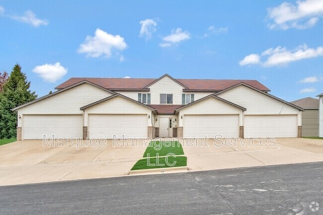 Building Photo - 213 Chateau Dr Rental