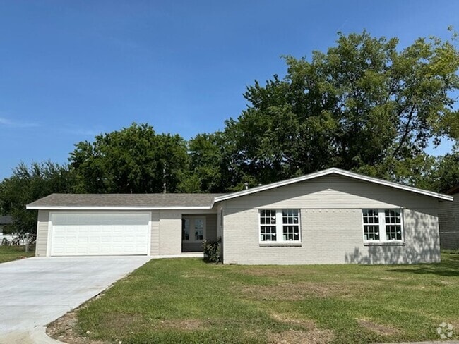 Building Photo - 50003 Del Ra-House