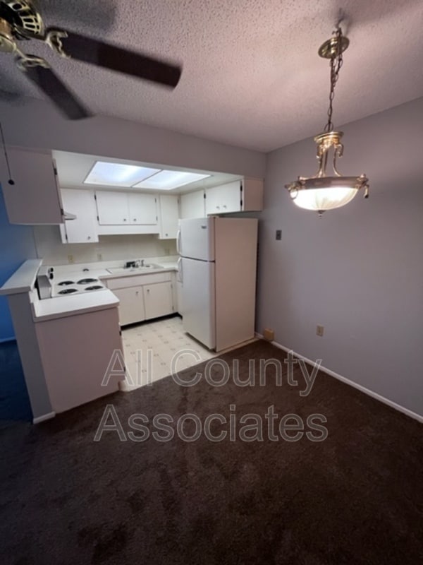 Photo - 6189 Chesham Dr Unit 1
