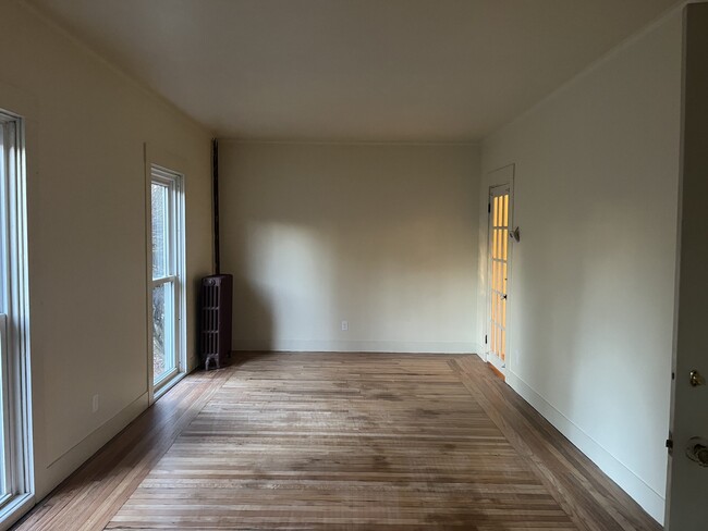 Photo - 711 Union St