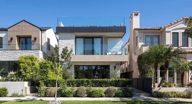 Photo - Coastal Luxury Retreat in the Heart of Corona del Mar Village-Available for Monthly Executive and...