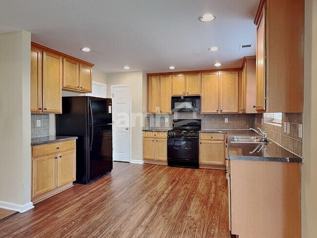 Photo - 4362 Walforde Blvd