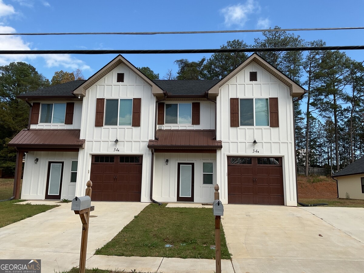 Photo - 34 Lyons Dr NW