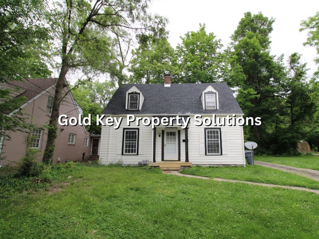 Building Photo - COMING SOON!! Large 2 BR 1.5 BA House with Covered Porch and Family Room (SECTION 8 APPROVED)