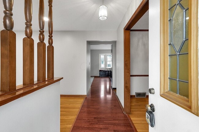 Photo - 4959 Woodbriar Pl